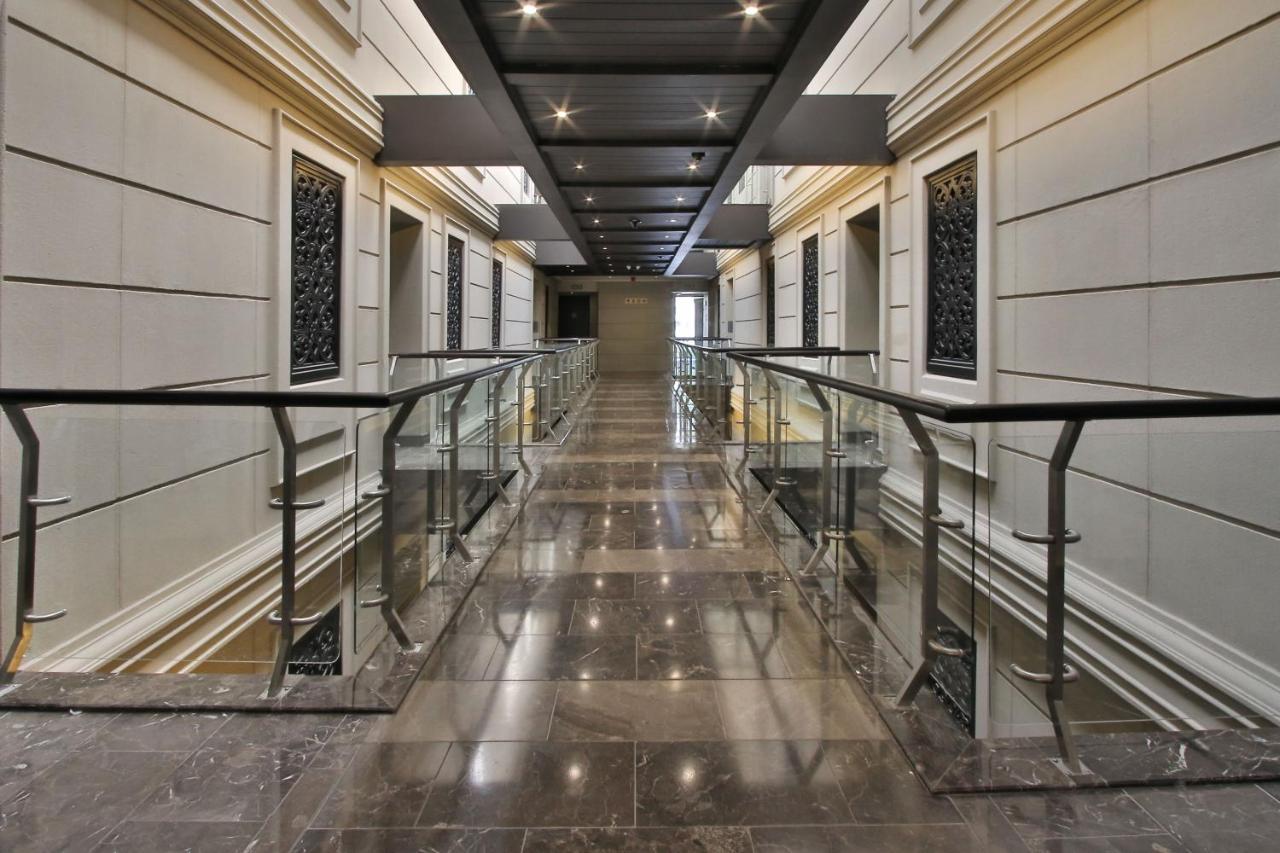 Cape Royale 1 Bedroom Luxury Apartments With Mountain View Cidade Do Cabo Exterior foto